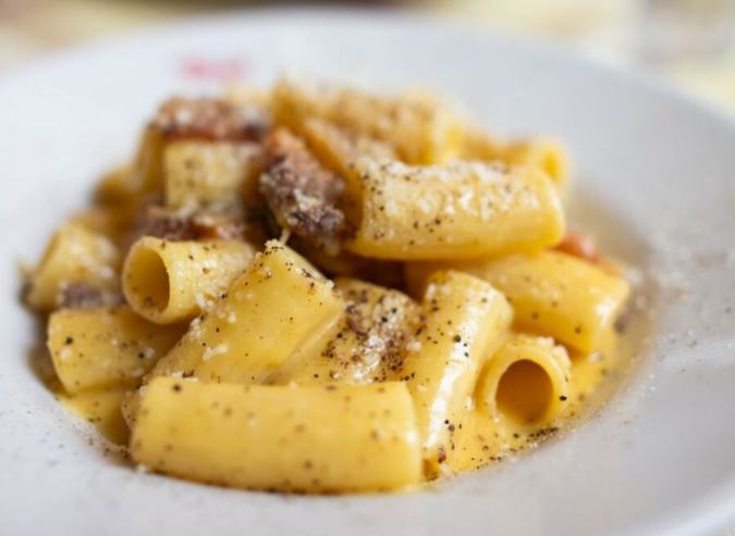 羅馬車站美食推薦